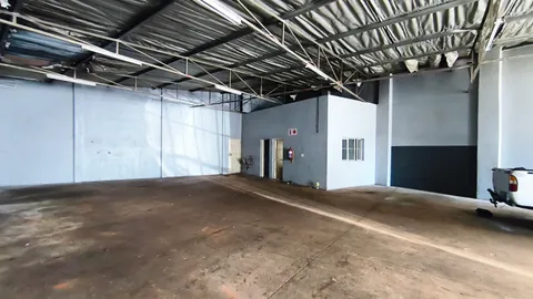 Warehouse-To-Let-in-Denver (10)